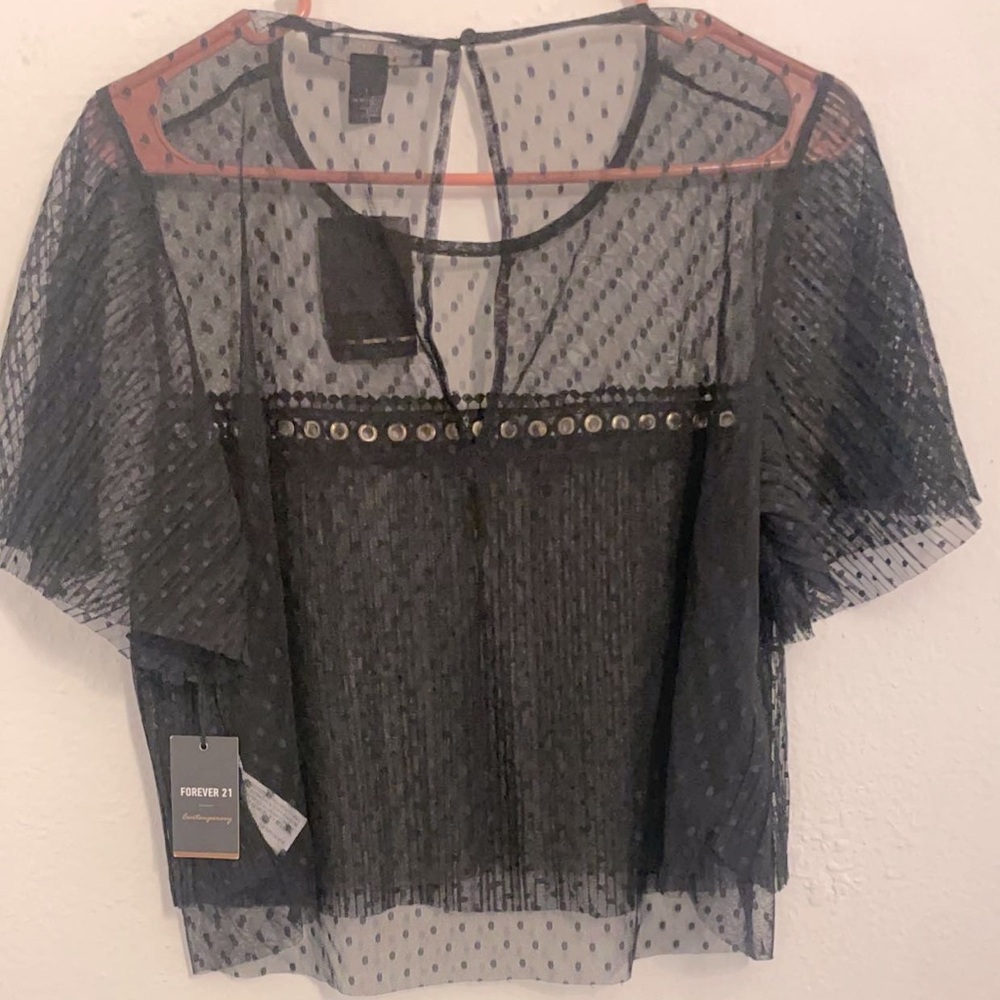 **BRAND NEW Never Worn See Through Crop Top***